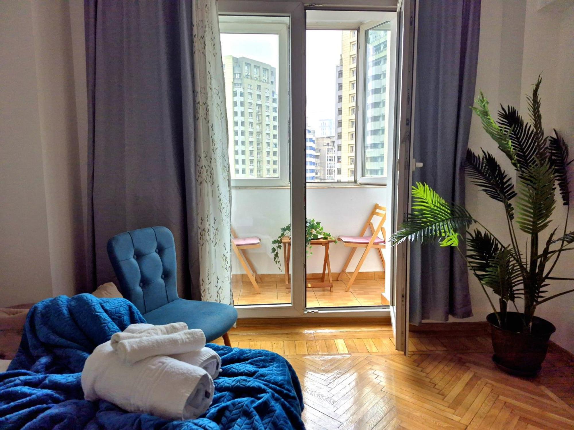 Traditional Romanian Apartments Bucureşti Ngoại thất bức ảnh