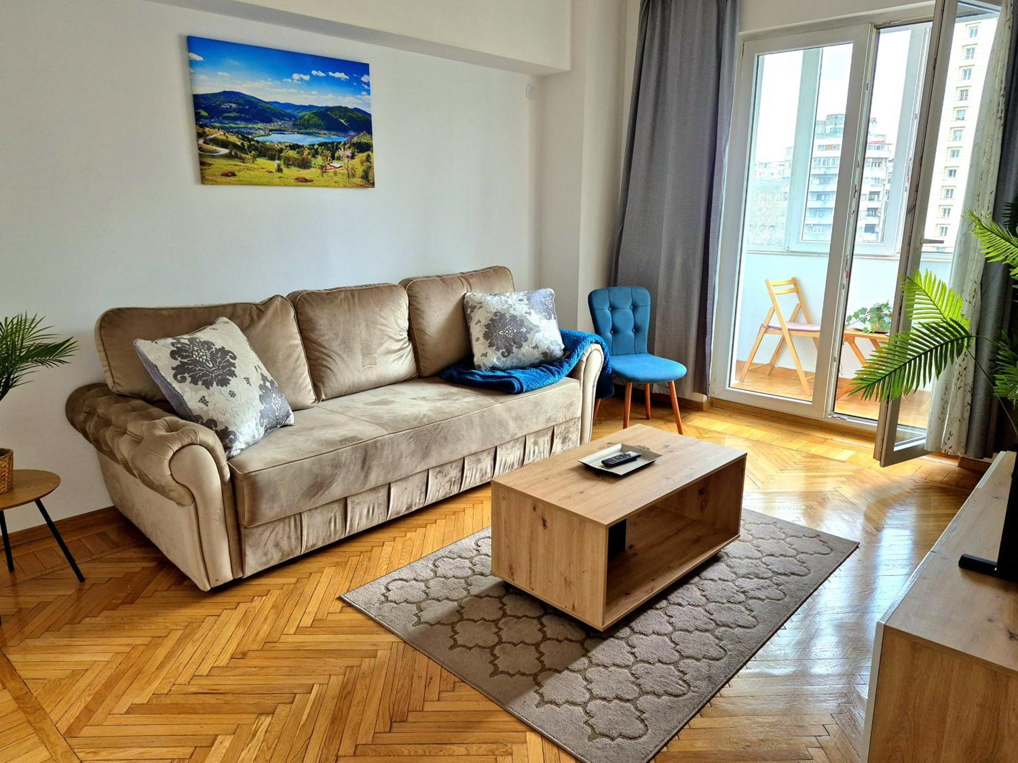 Traditional Romanian Apartments Bucureşti Ngoại thất bức ảnh